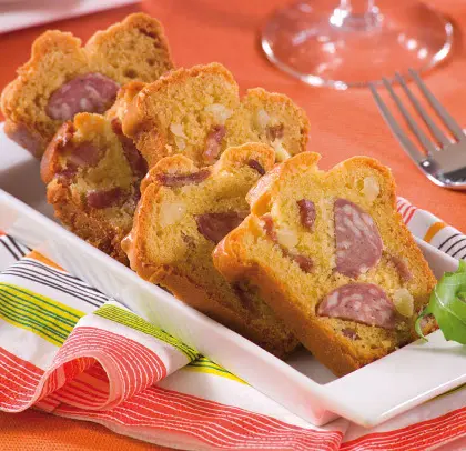 Cake saucisson et lardons